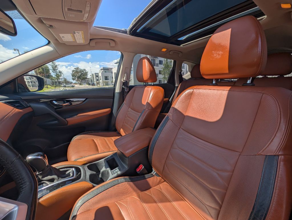 2018 Nissan Rogue Image 18