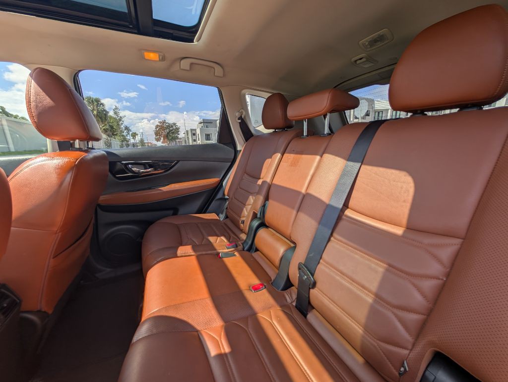 2018 Nissan Rogue Image 21