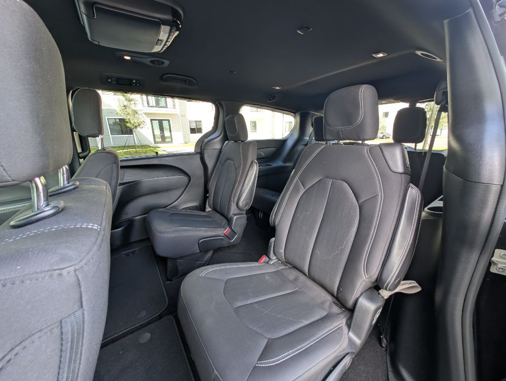 2018 Chrysler Pacifica Image 20