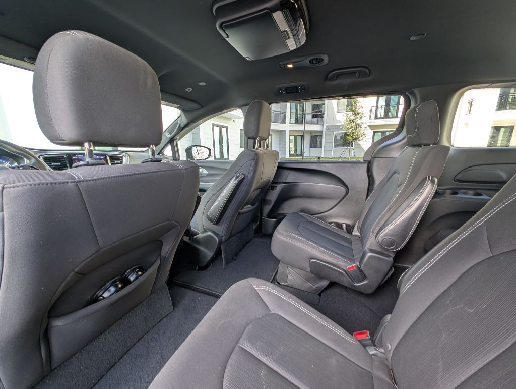 2018 Chrysler Pacifica Image 21