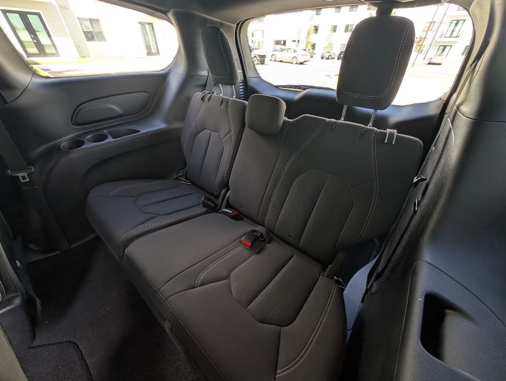 2018 Chrysler Pacifica Image 22