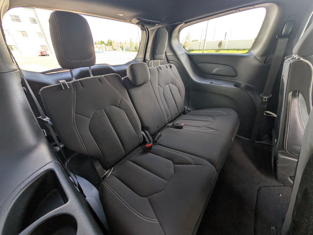 2018 Chrysler Pacifica Image 27