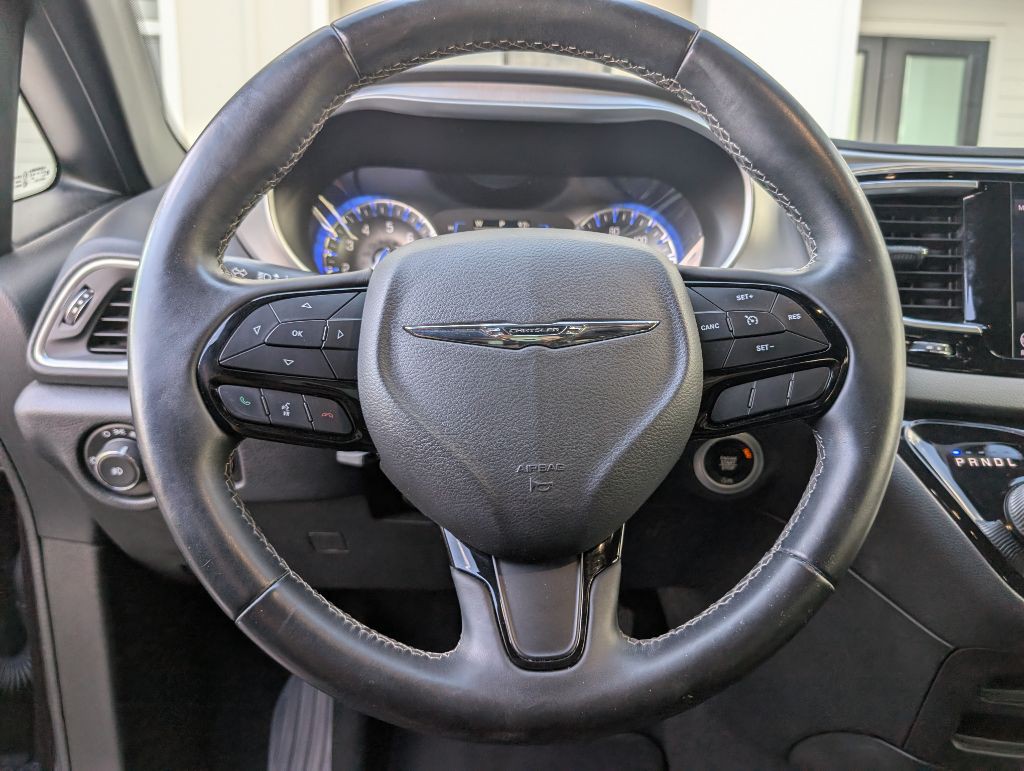 2018 Chrysler Pacifica Image 36