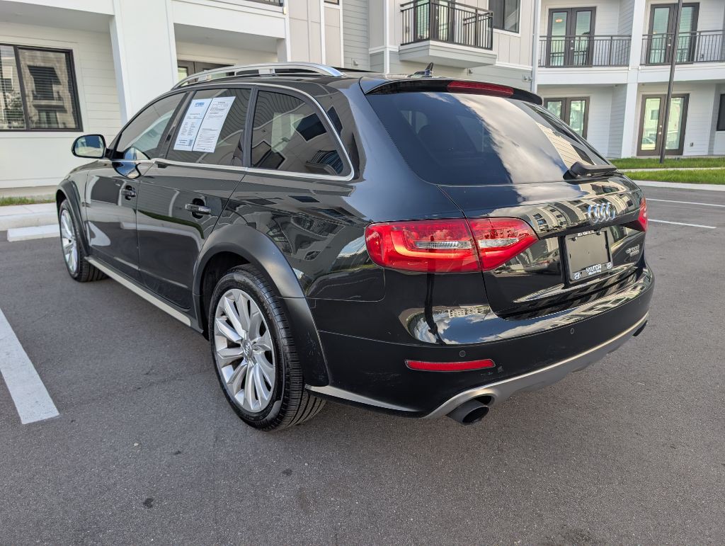 2016 Audi A4 Image 9
