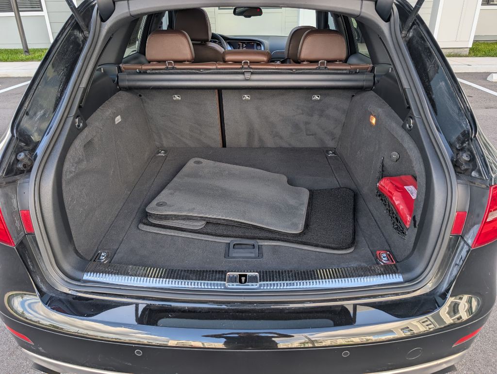 2016 Audi A4 Image 10