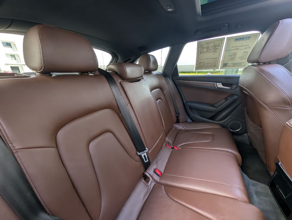 2016 Audi A4 Image 23