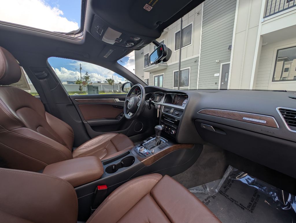 2016 Audi A4 Image 25
