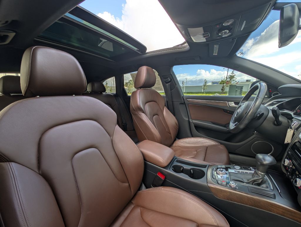 2016 Audi A4 Image 26