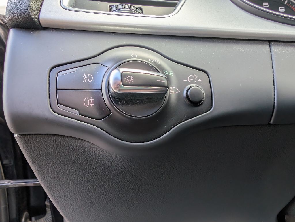 2016 Audi A4 Image 30