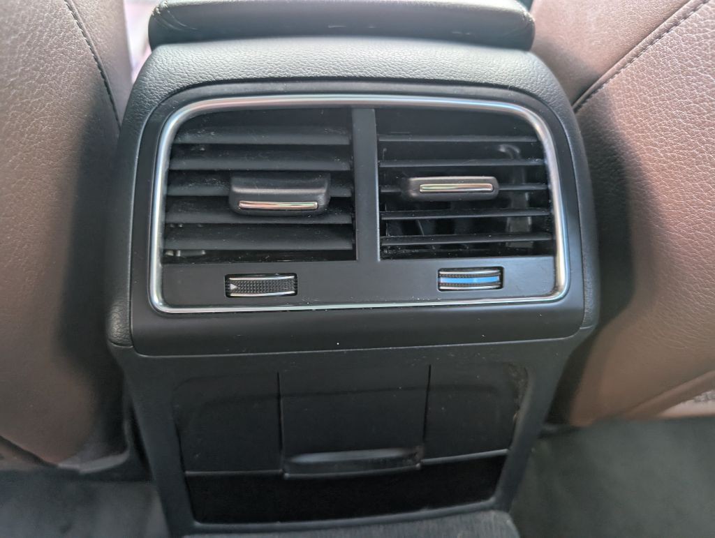 2016 Audi A4 Image 39