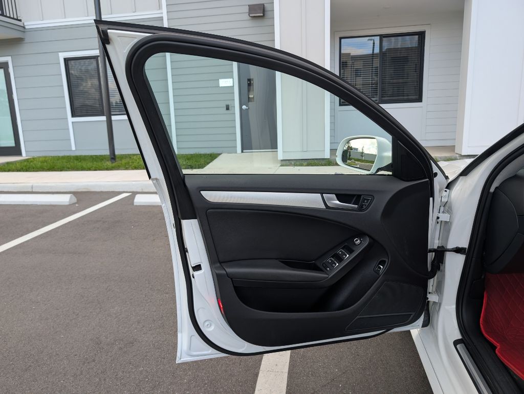2016 Audi A4 Image 14