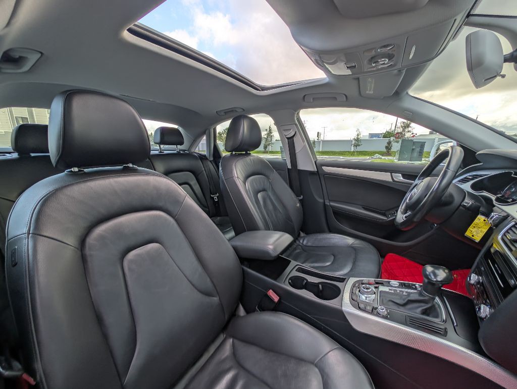 2016 Audi A4 Image 25