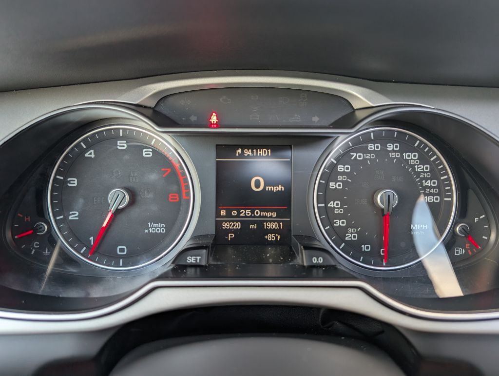 2016 Audi A4 Image 32