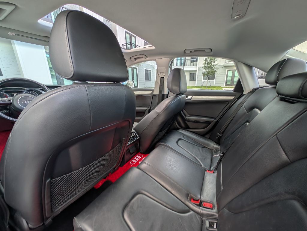 2016 Audi A4 Image 17