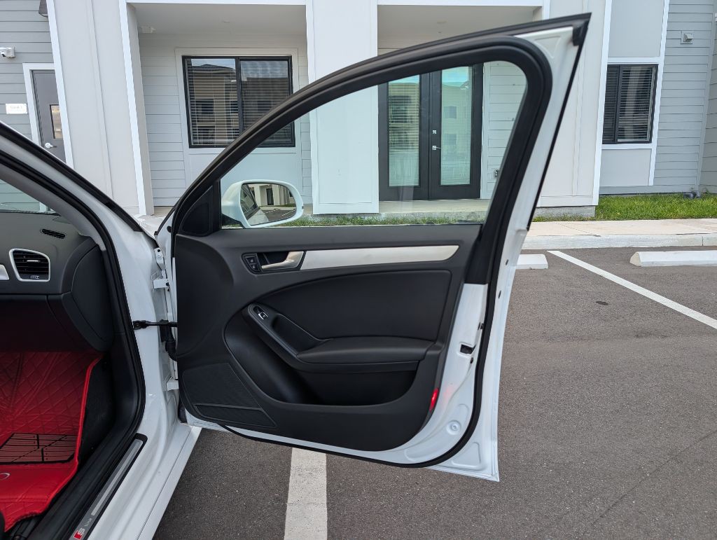 2016 Audi A4 Image 22