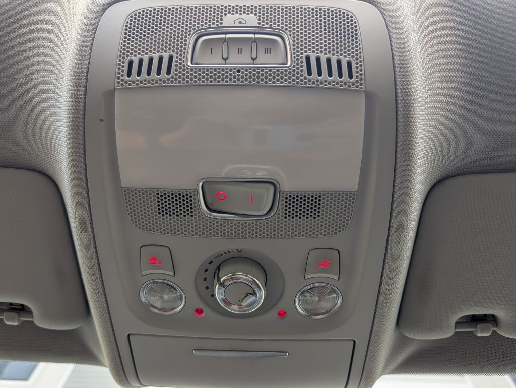 2016 Audi A4 Image 38