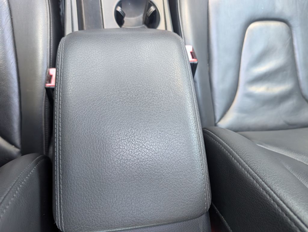 2016 Audi A4 Image 40