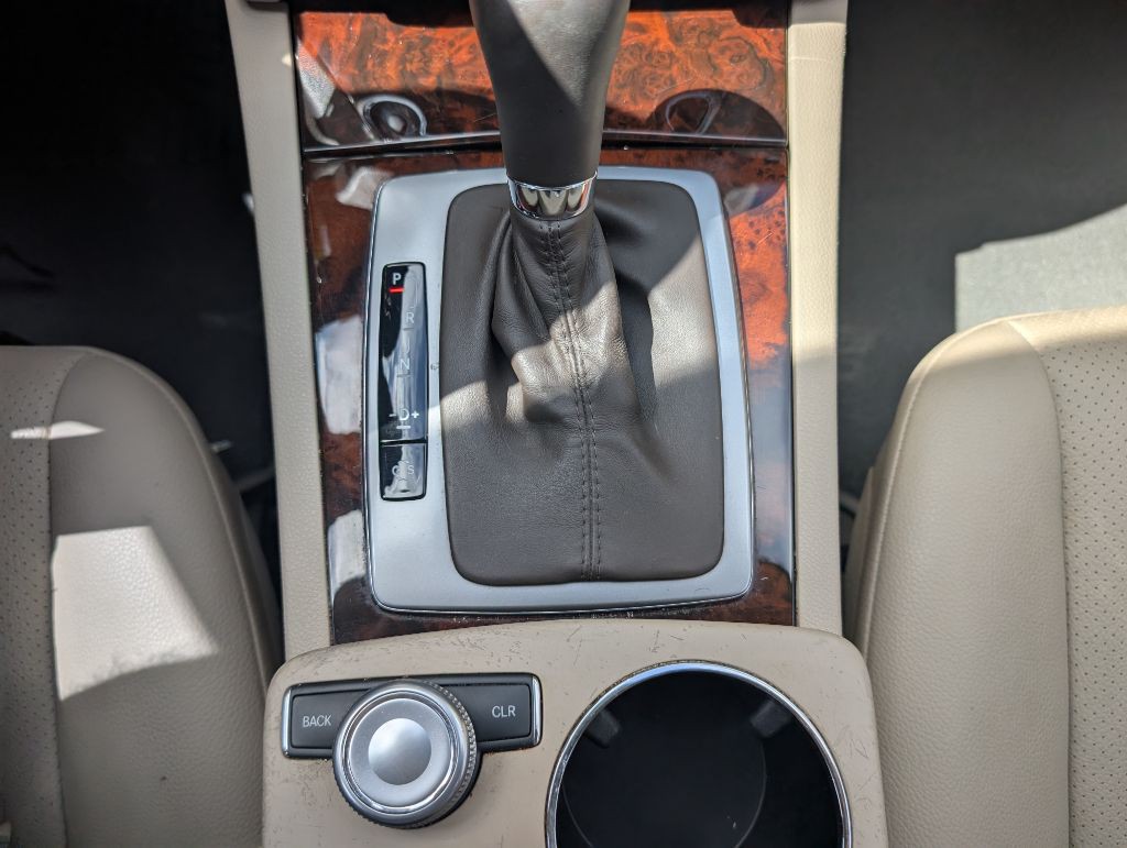 2010 Mercedes-Benz C-Class Image 37