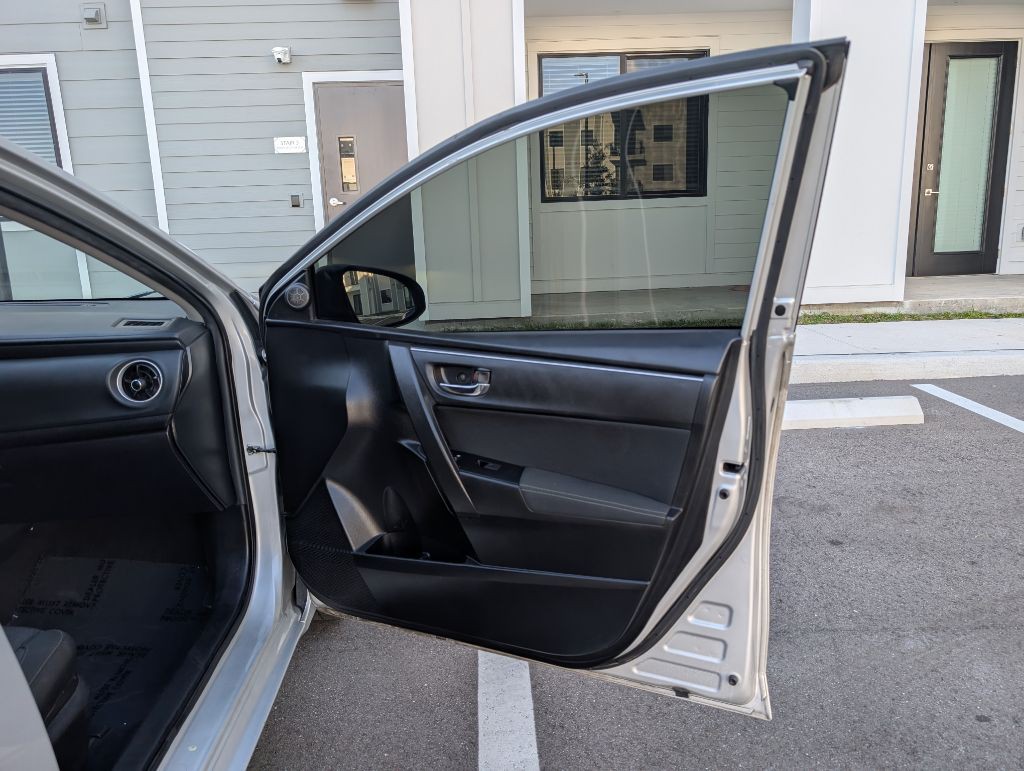 2018 Toyota Corolla Image 20