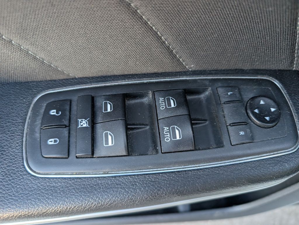 2019 Dodge Charger Image 28