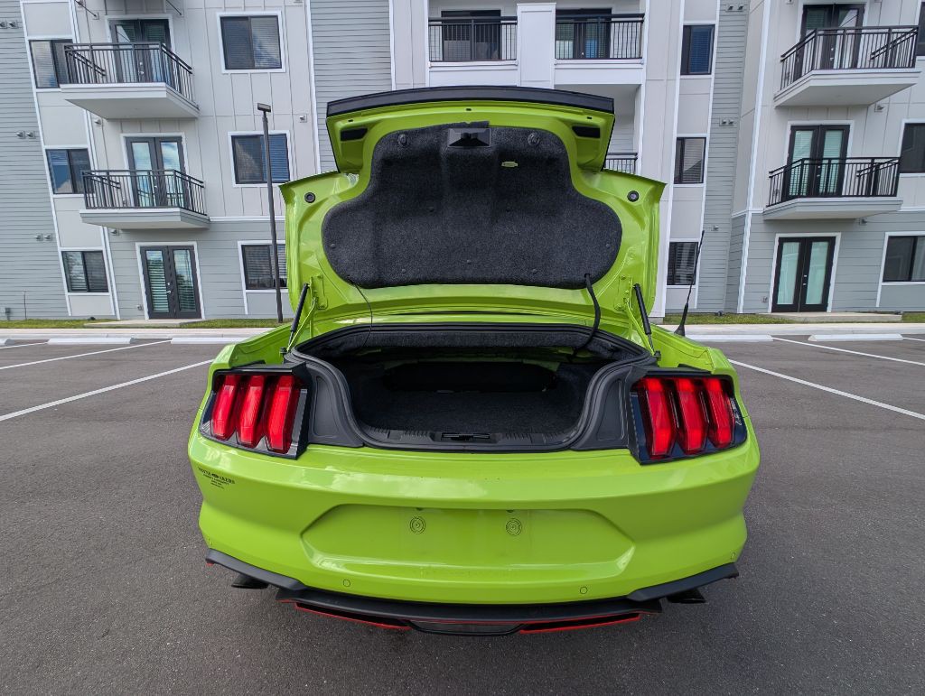 2020 Ford Mustang Image 22