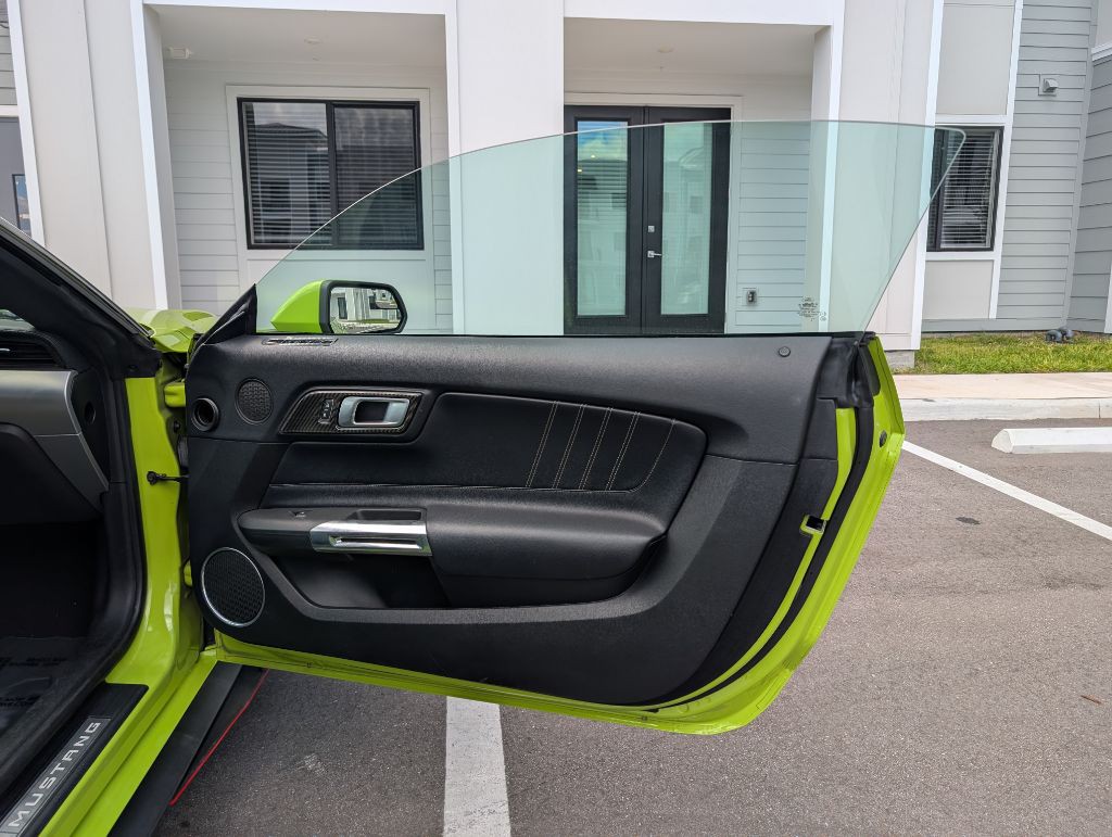 2020 Ford Mustang Image 27