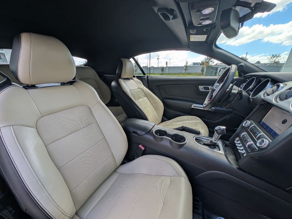 2020 Ford Mustang Image 29