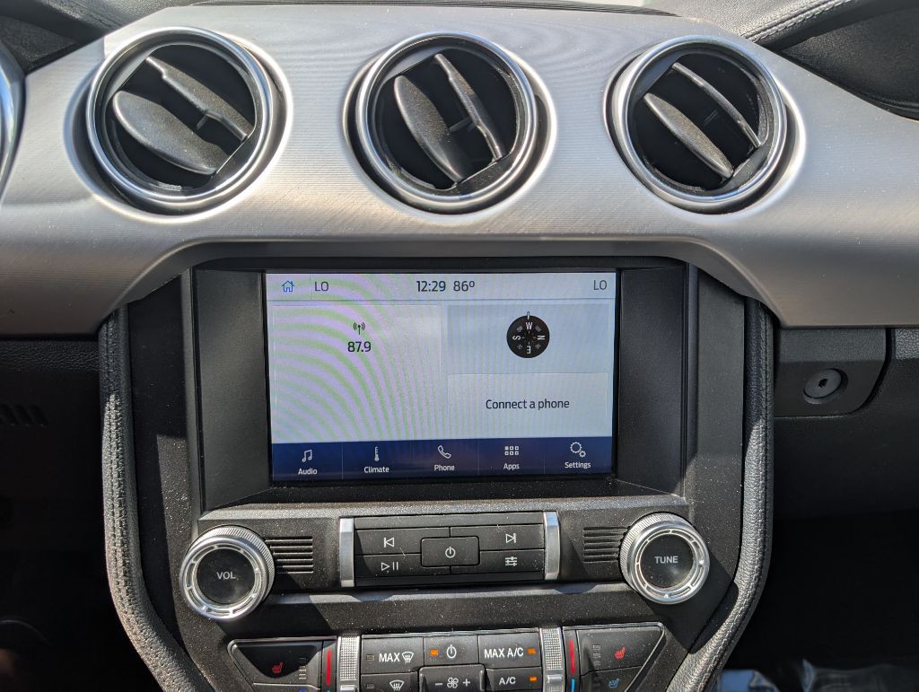 2020 Ford Mustang Image 39