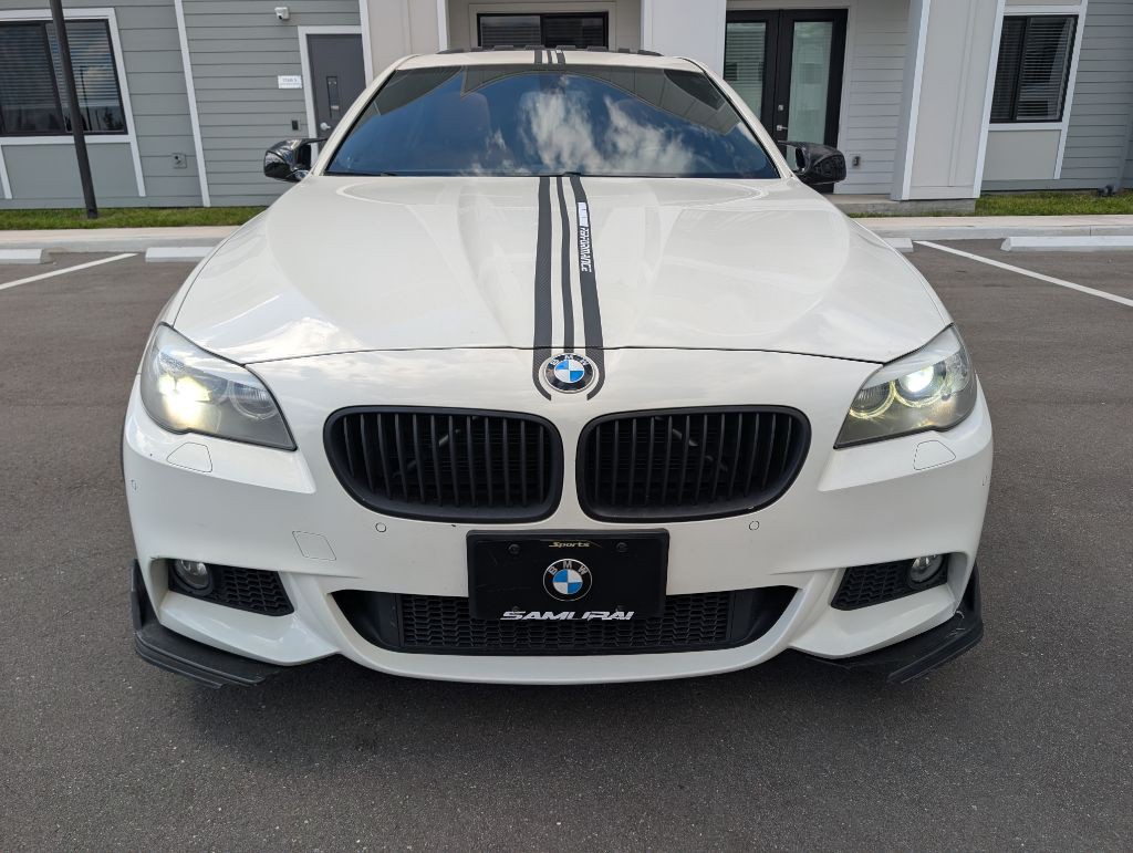 2013 BMW 5 Series Image 2