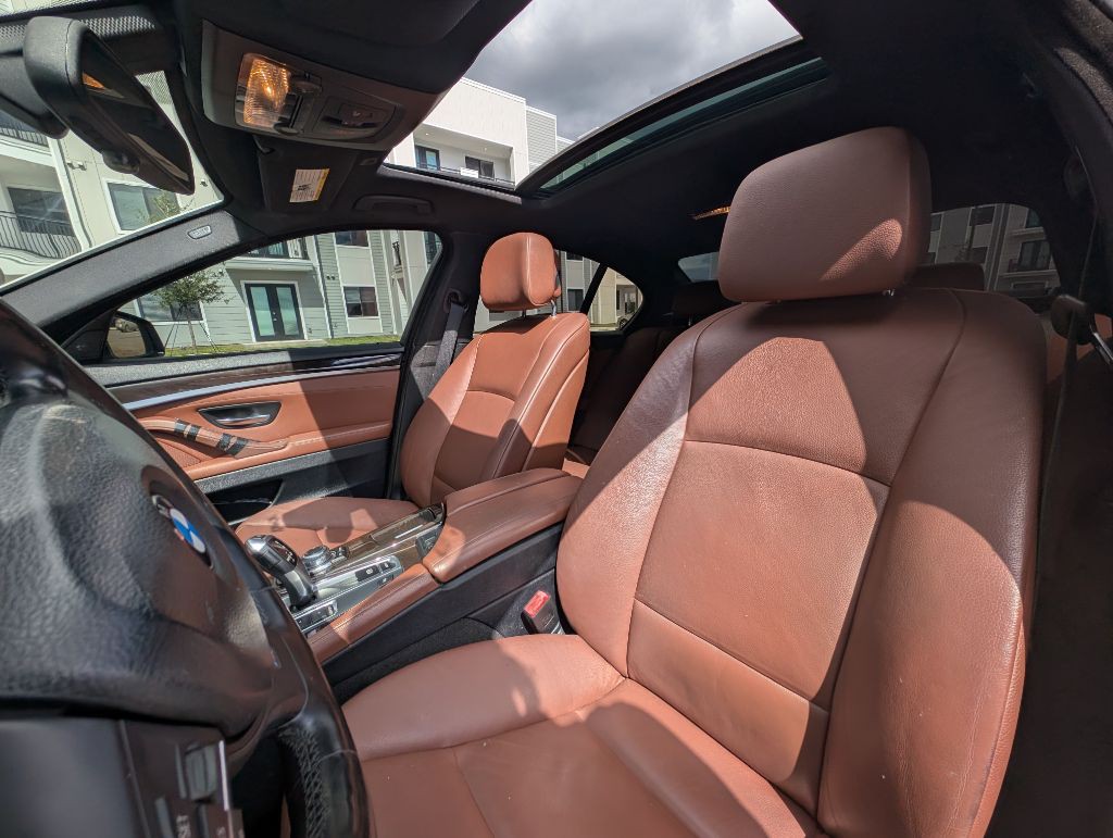 2013 BMW 5 Series Image 13