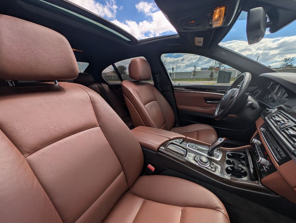 2013 BMW 5 Series Image 22