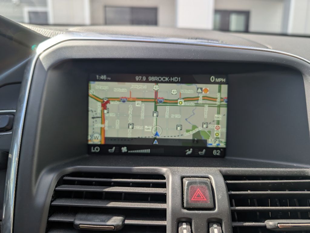 2017 Volvo XC60 Image 35