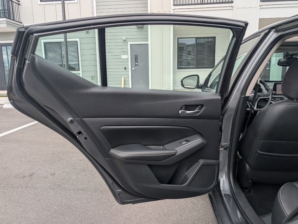 2019 Nissan Altima Image 14