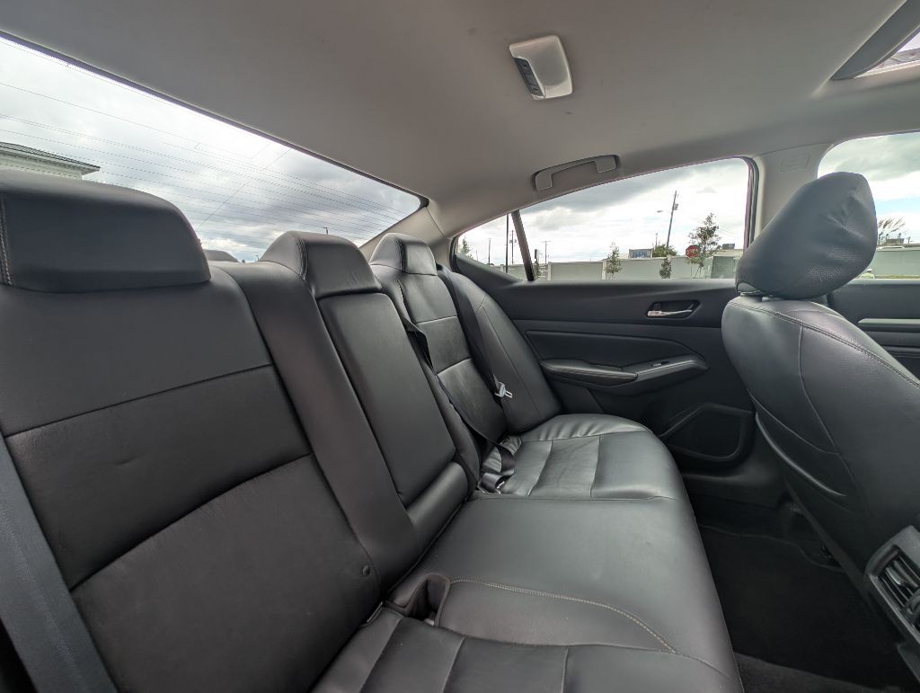 2019 Nissan Altima Image 19