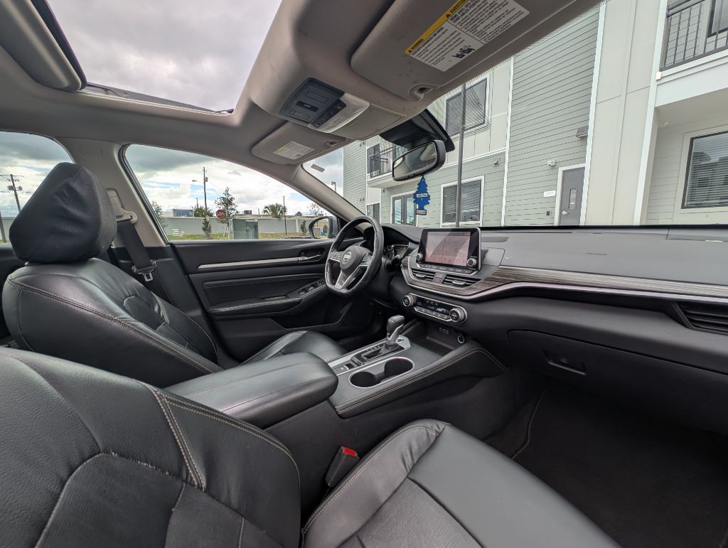 2019 Nissan Altima Image 21