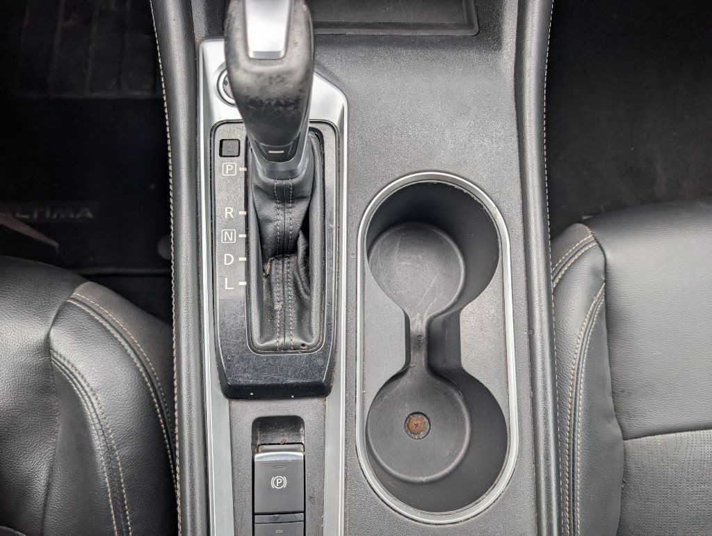 2019 Nissan Altima Image 37