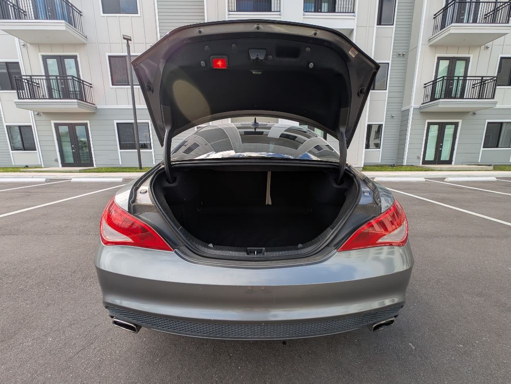 2014 Mercedes-Benz CLA-Class Image 12