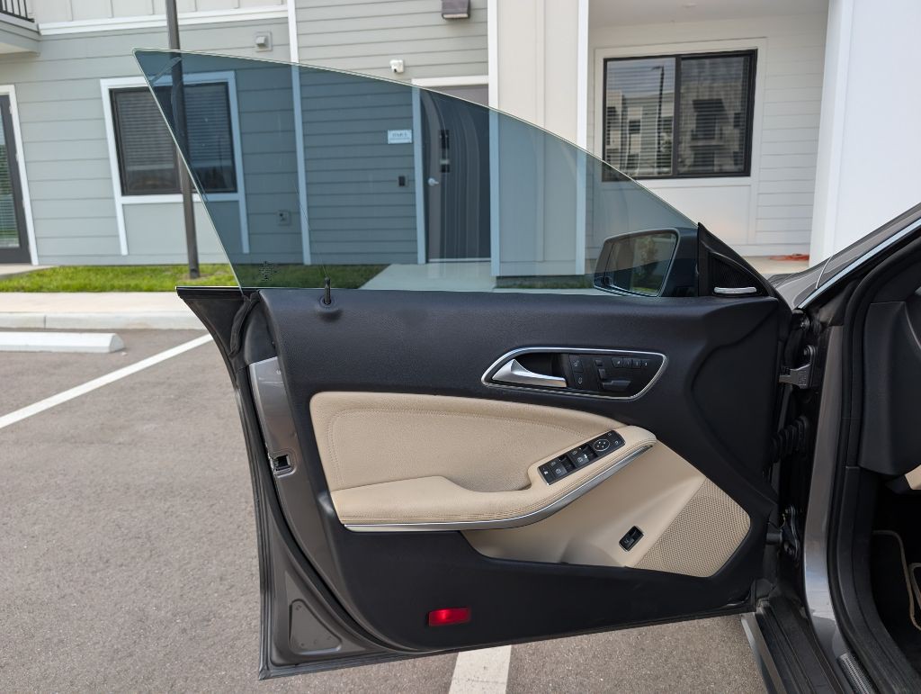 2014 Mercedes-Benz CLA-Class Image 13
