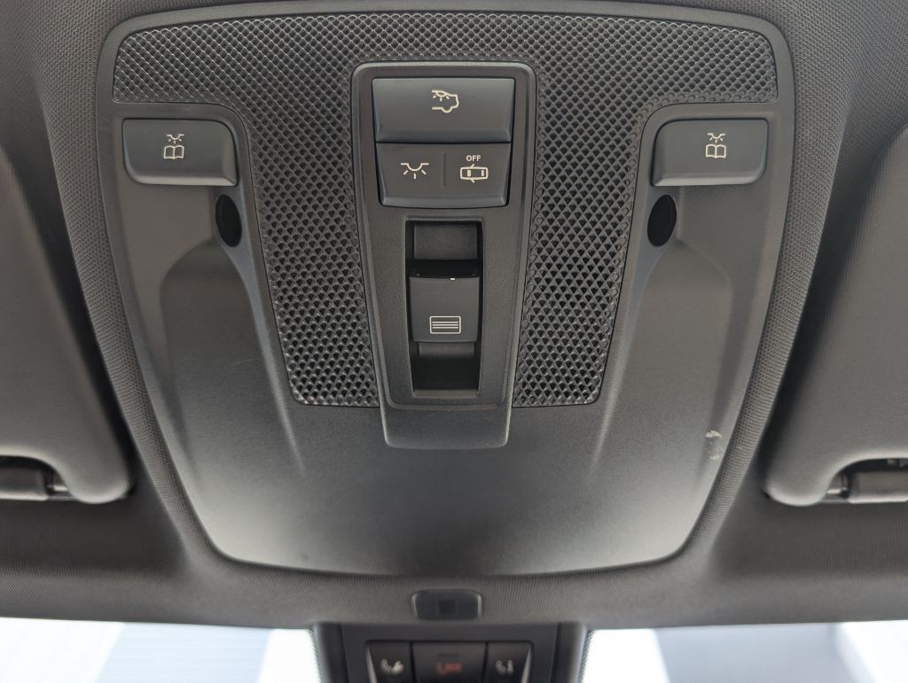 2014 Mercedes-Benz CLA-Class Image 40