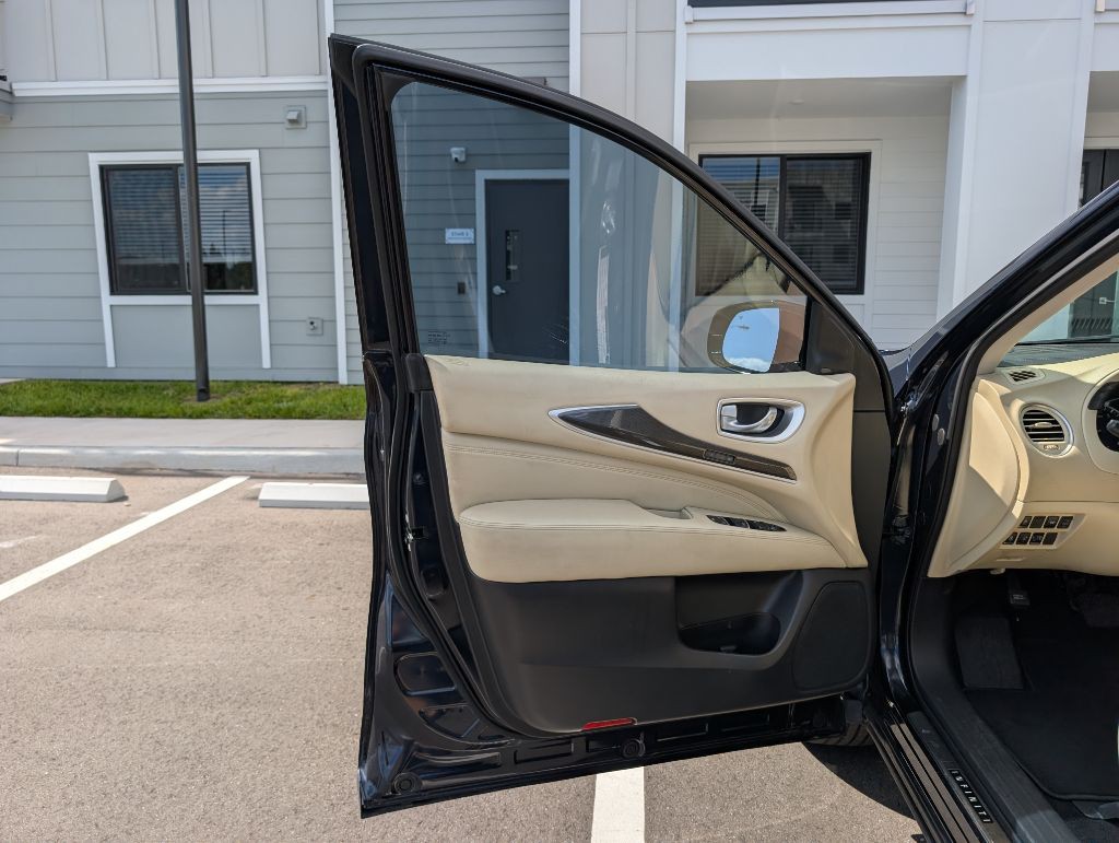 2016 INFINITI QX60 Image 17