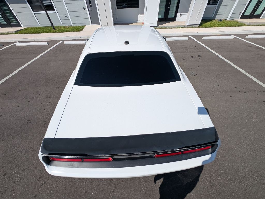 2017 Dodge Challenger Image 8