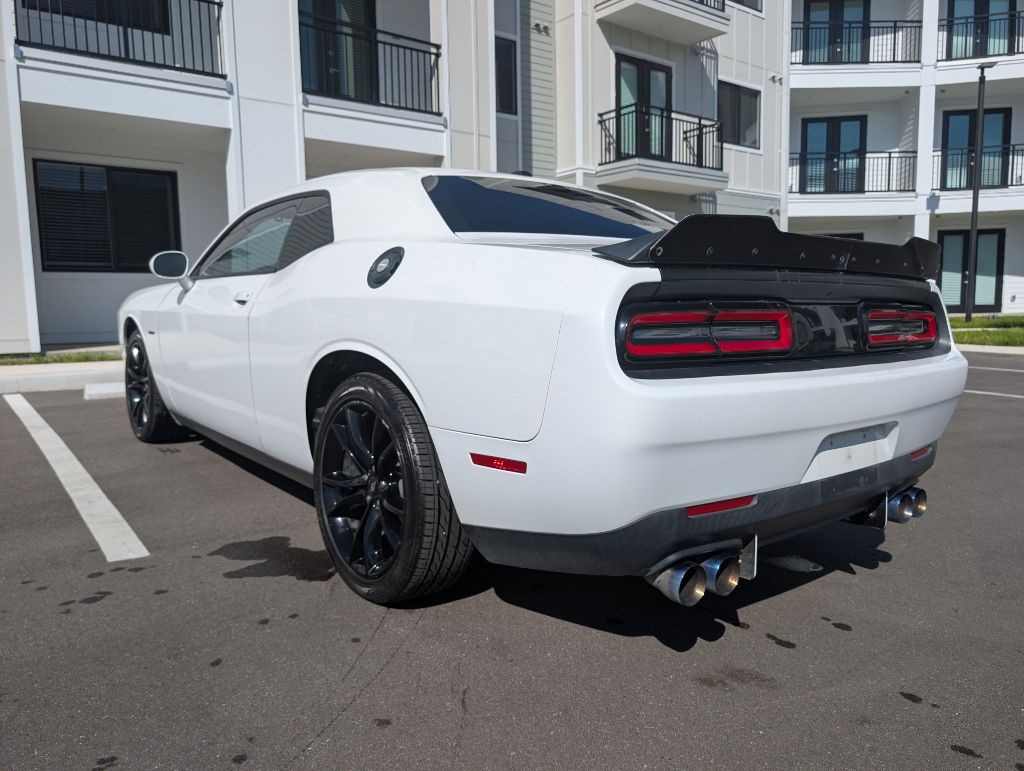 2017 Dodge Challenger Image 10