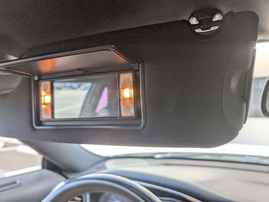 2017 Dodge Challenger Image 32