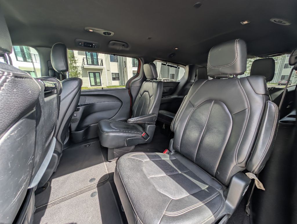 2018 Chrysler Pacifica Image 20