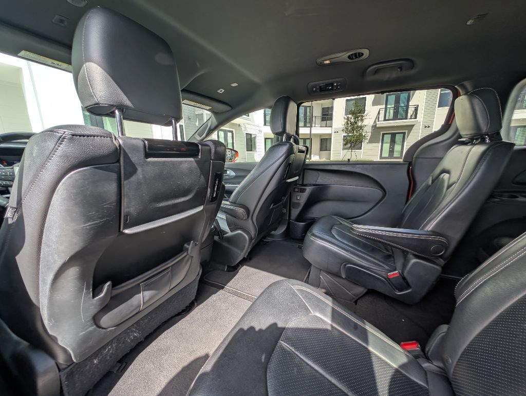 2018 Chrysler Pacifica Image 22