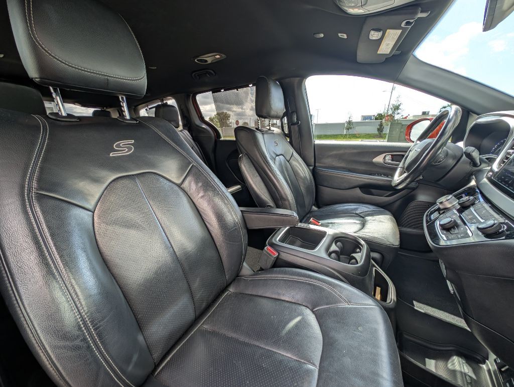 2018 Chrysler Pacifica Image 31