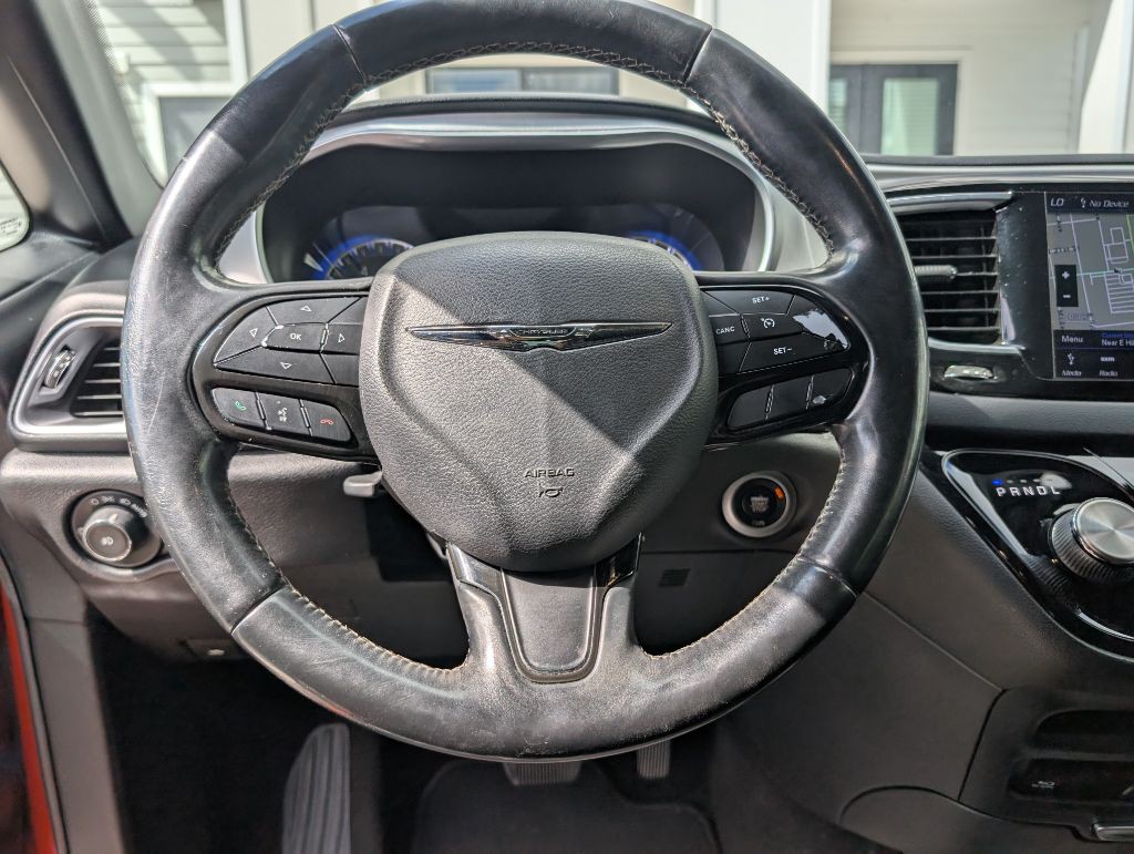 2018 Chrysler Pacifica Image 34