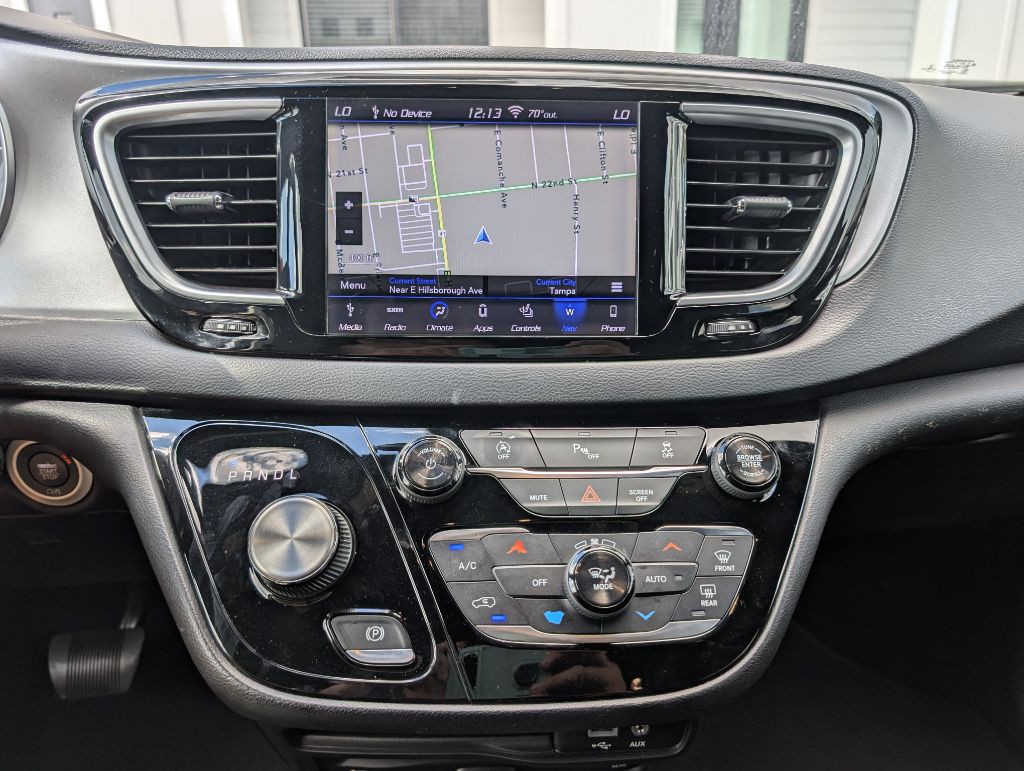 2018 Chrysler Pacifica Image 36