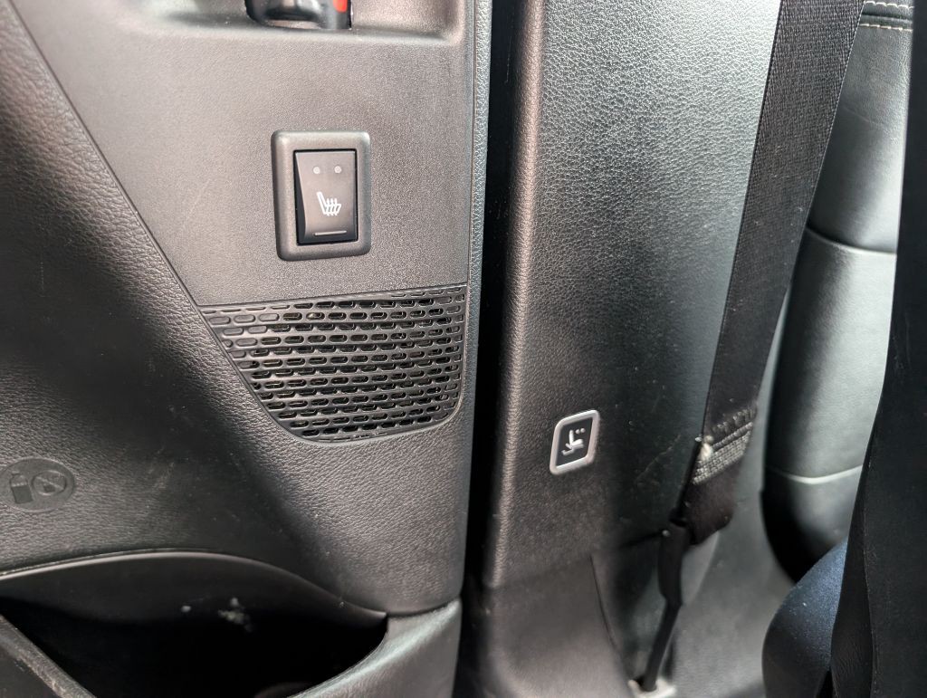 2018 Chrysler Pacifica Image 48
