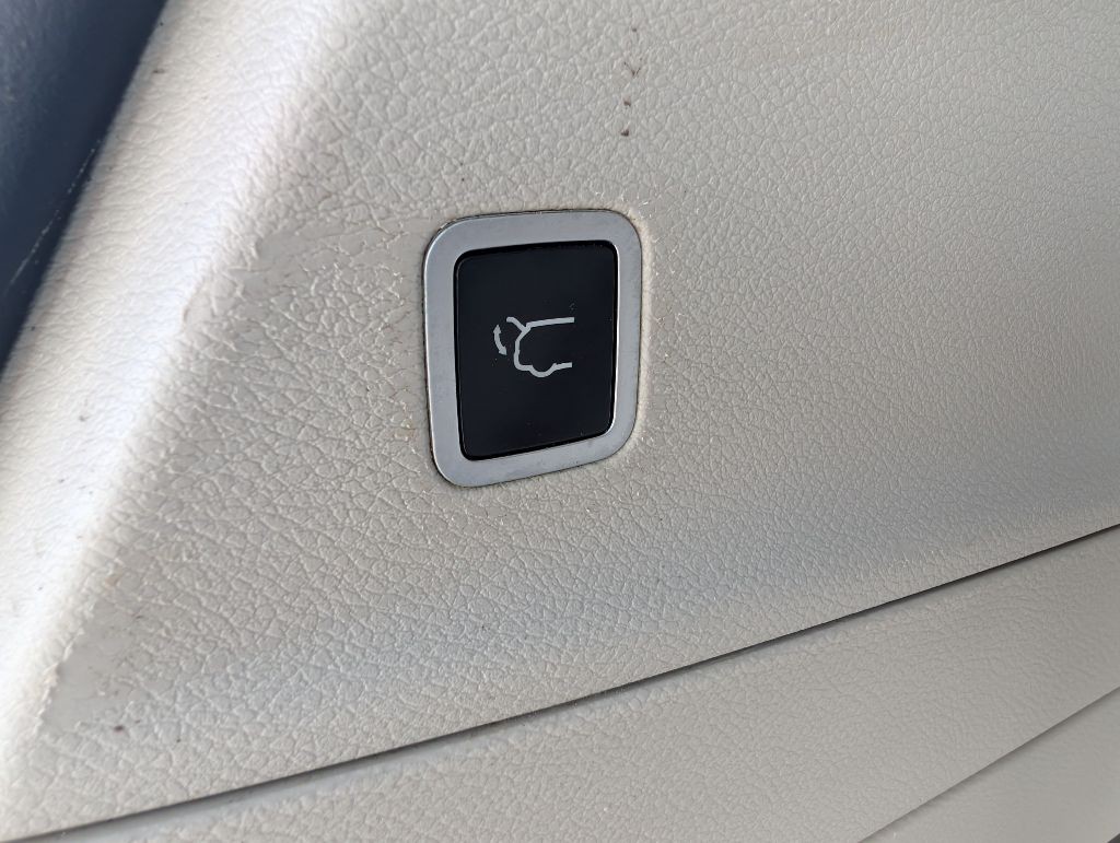2017 Chrysler Pacifica Image 14